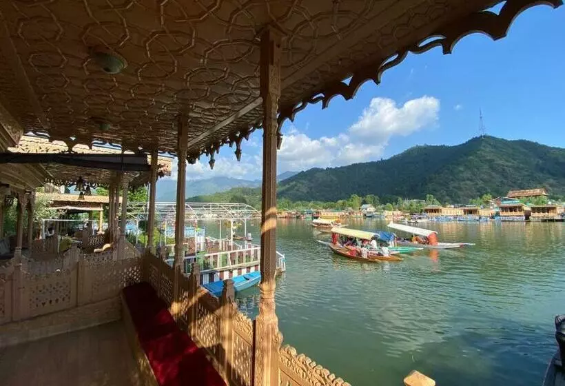 ホテル Nazneen Group Of Houseboats