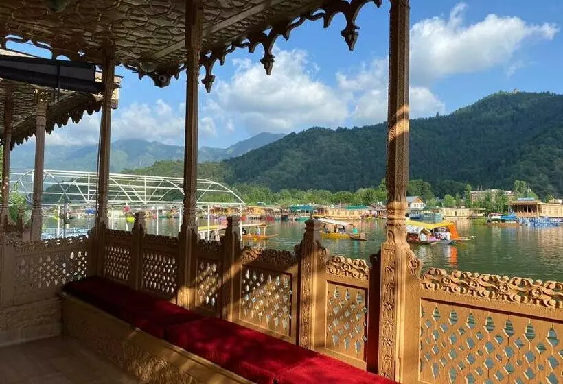 ホテル Nazneen Group Of Houseboats