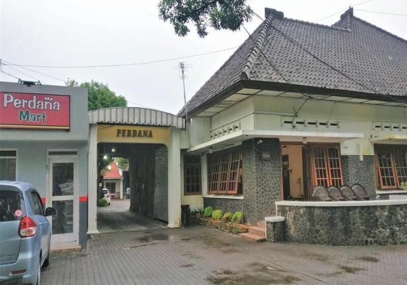 בית מלון כפרי Perdana