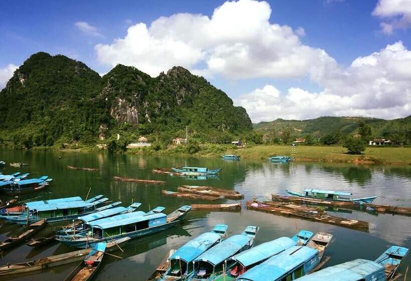 هتل Phong Nha Riverlife Homestay  Hostel