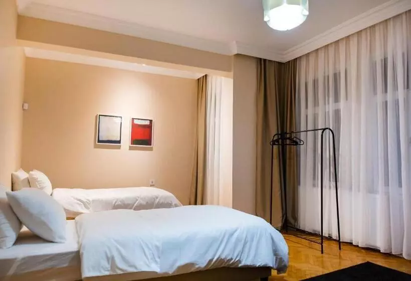 Aamiaismajoitus (B&B) Avlu Tophane