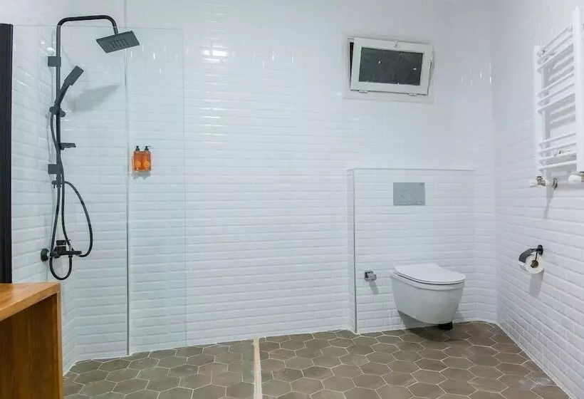 Aamiaismajoitus (B&B) Avlu Tophane