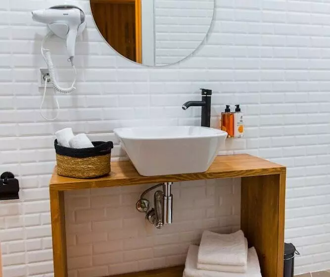 Aamiaismajoitus (B&B) Avlu Tophane