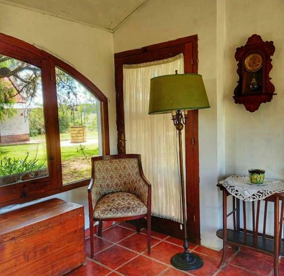 Bed & Breakfast Estancia Turística El Ombú