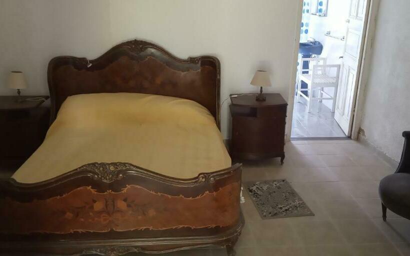 Bed & Breakfast Estancia Turística El Ombú