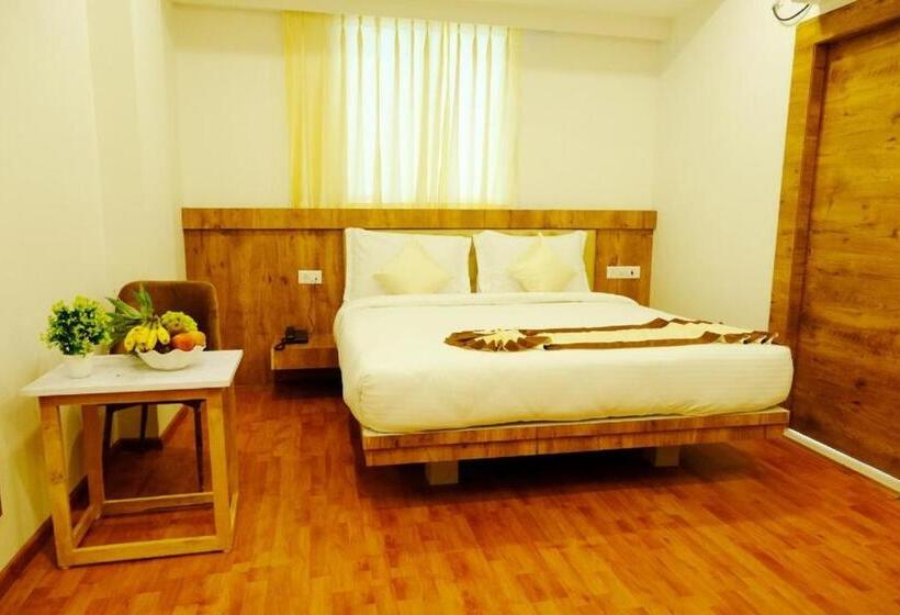 فندق Girija Sunrise