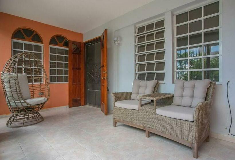 هتل Senderos 2 A 3 Bdr Apt 4 Min From The Beach