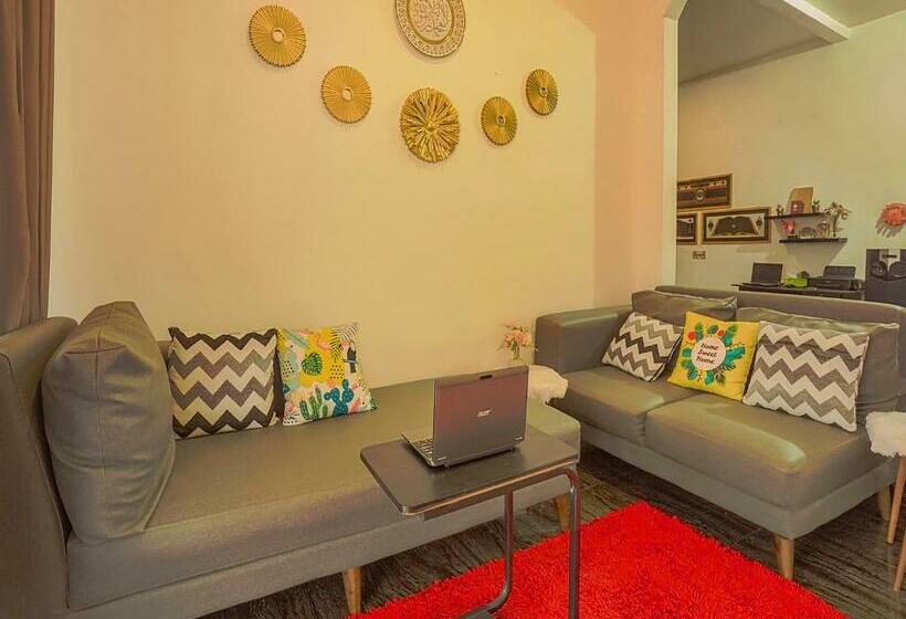 فندق Oyo 90684 Happy Homestay Syariah