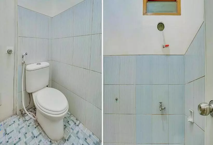 Hotelli Oyo 90684 Happy Homestay Syariah