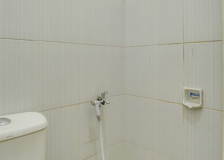 فندق Oyo 90684 Happy Homestay Syariah