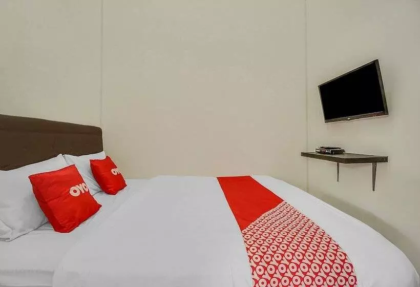 Hotelli Oyo 90684 Happy Homestay Syariah