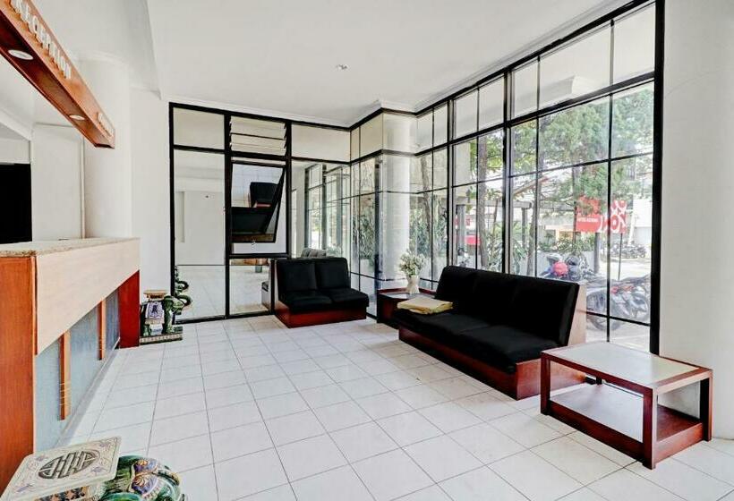 Collection O Hotel Asteria