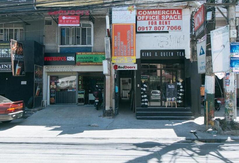 Hotel Reddoorz @ Jolly Orange Paranaque