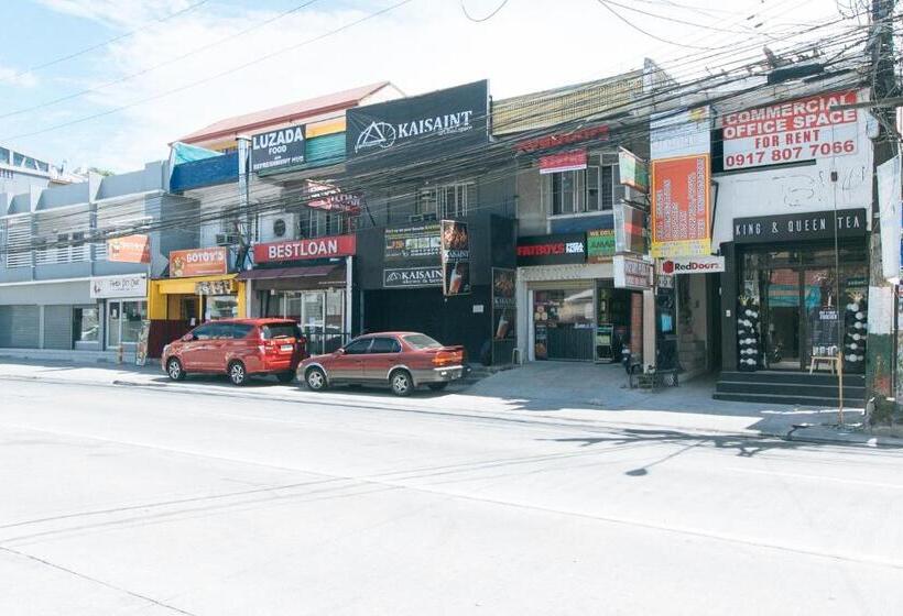 Hotel Reddoorz @ Jolly Orange Paranaque