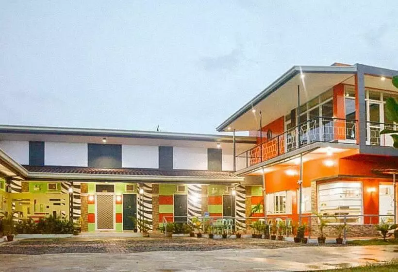 Hotelli Reddoorz@em Pensiontel Butuan City
