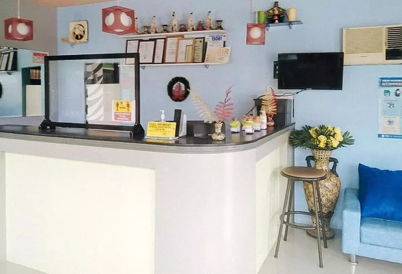 Hotelli Reddoorz@em Pensiontel Butuan City