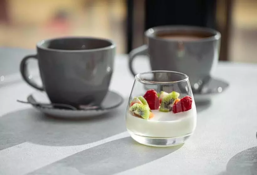 هتل Reikartz Sky Almaty