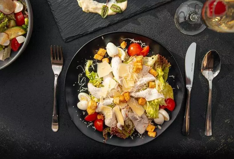 هتل Reikartz Sky Almaty