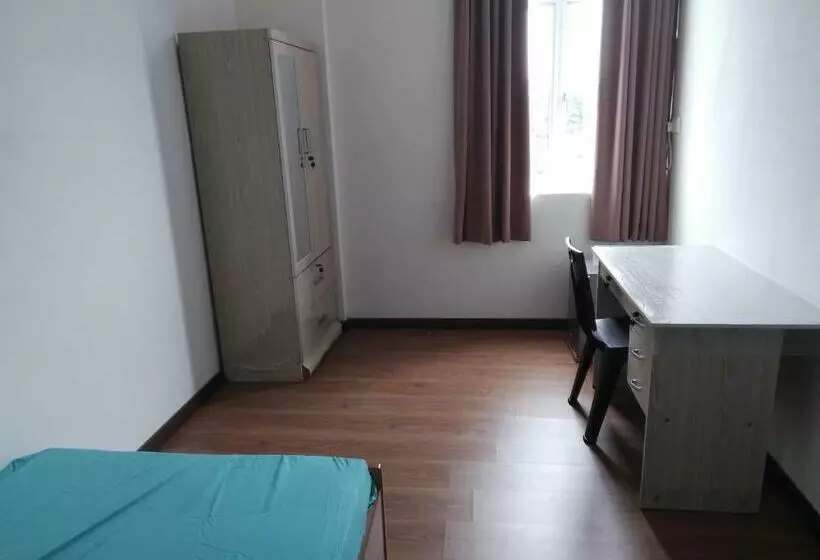 ホテル Spot On 90341 Jackie Home