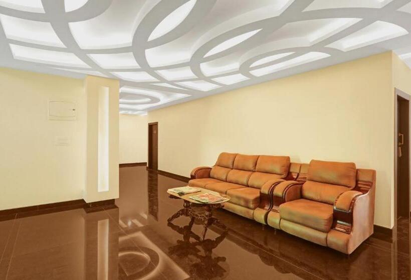 ホテル Treebo Doha King