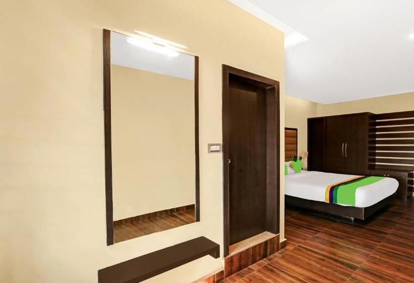 ホテル Treebo Doha King