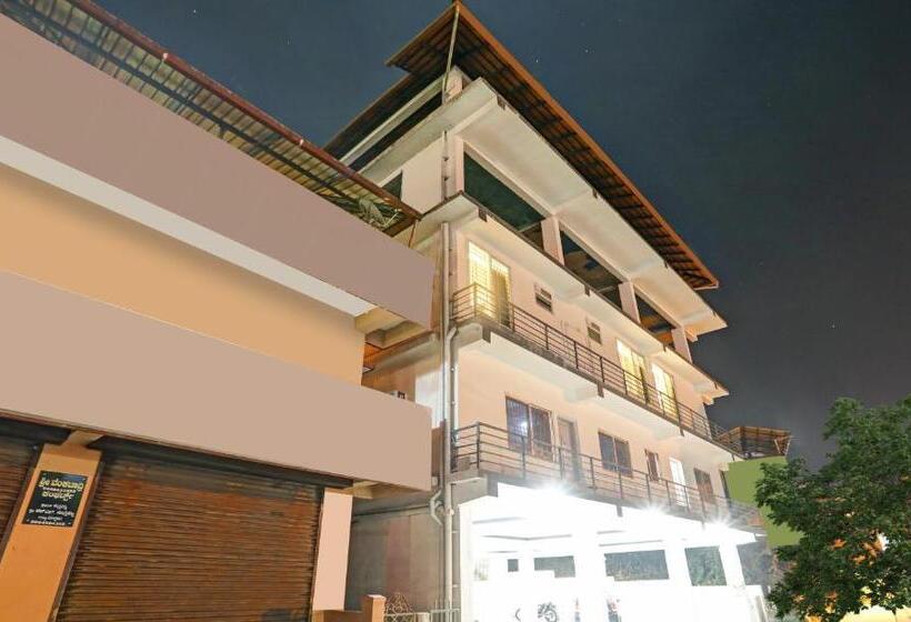 ホテル Treebo Doha King