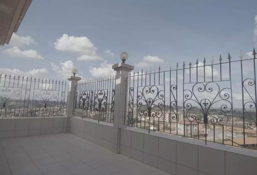 هتل Isis Hôtel