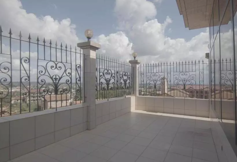 هتل Isis Hôtel