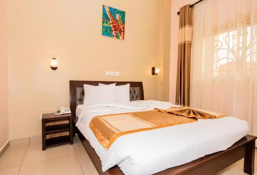هتل Isis Hôtel