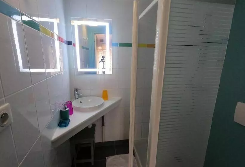 Hotelli La Maison   Hôtel & Gîte