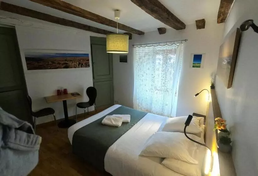 Hotelli La Maison   Hôtel & Gîte