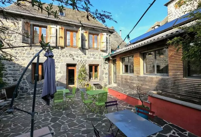 Hotelli La Maison   Hôtel & Gîte