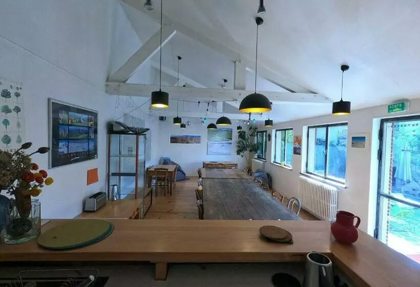 Hotelli La Maison   Hôtel & Gîte