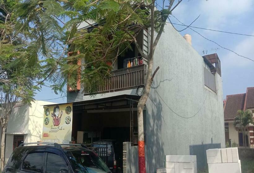 Hotel Spot On 90639 Tresno Syariah Homestay