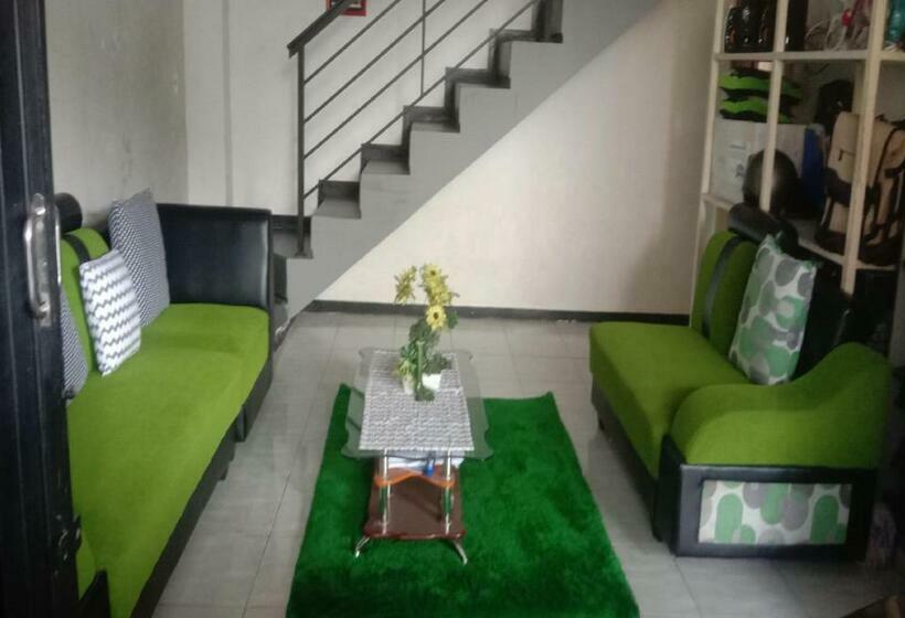 Hotel Spot On 90639 Tresno Syariah Homestay