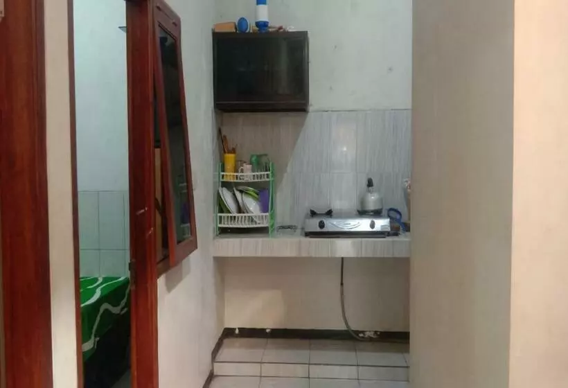 هتل Spot On 90639 Tresno Syariah Homestay