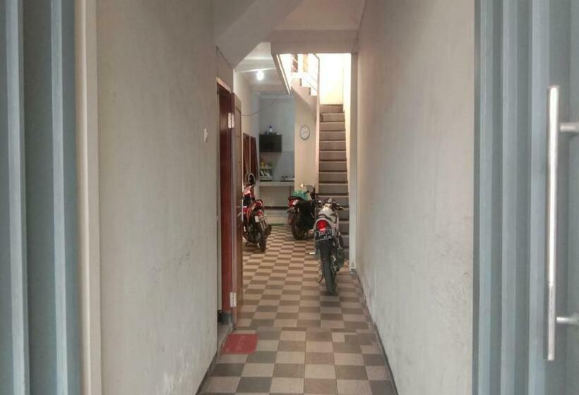 Hotel Spot On 90639 Tresno Syariah Homestay