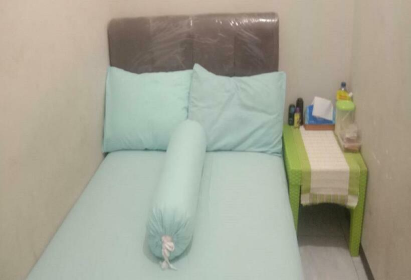 Hotel Spot On 90639 Tresno Syariah Homestay