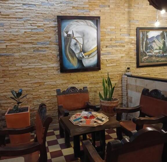 بنسيون Boutique Casa Antigua