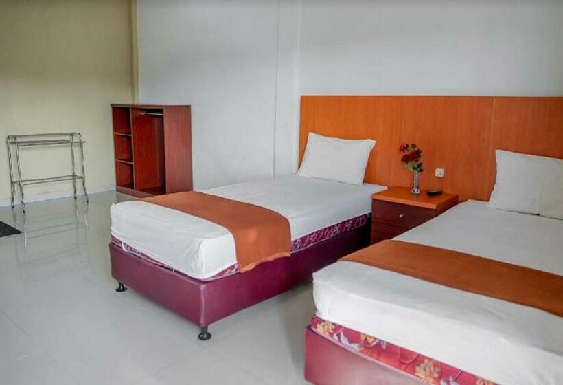 פנסיון Wisma Nirmalasari