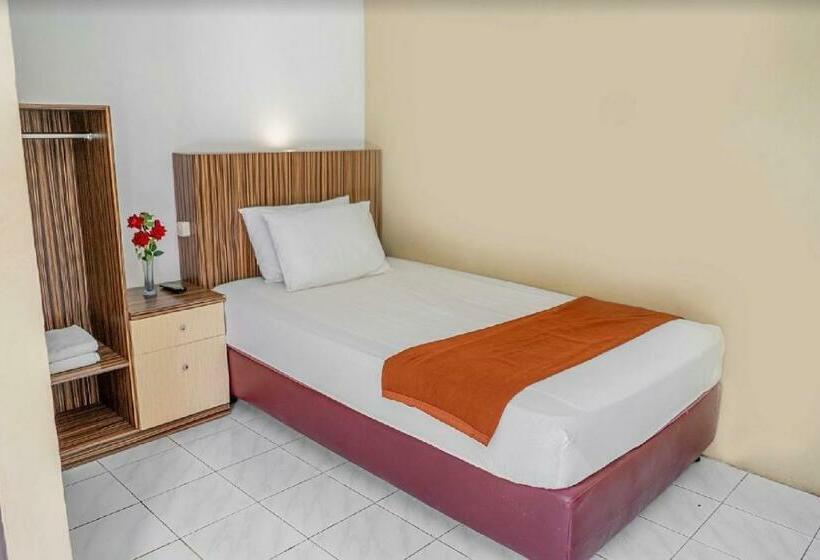 פנסיון Wisma Nirmalasari