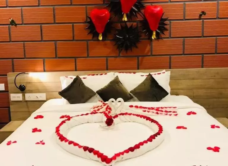 Serene Crest Resort