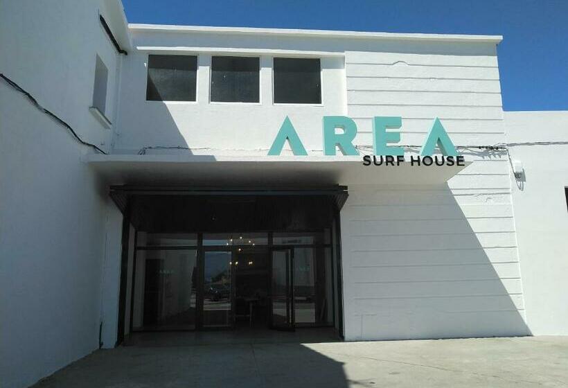 فندق صغير Area Surf House