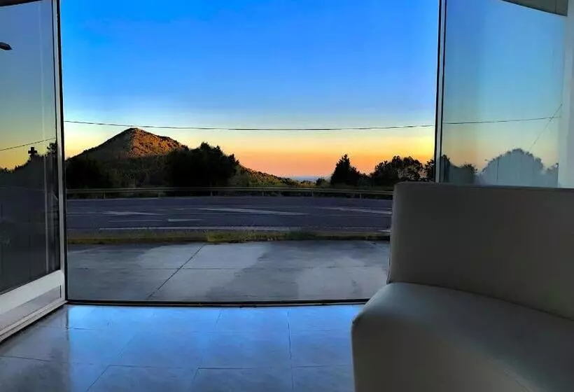 Retkeilymaja Area Surf House