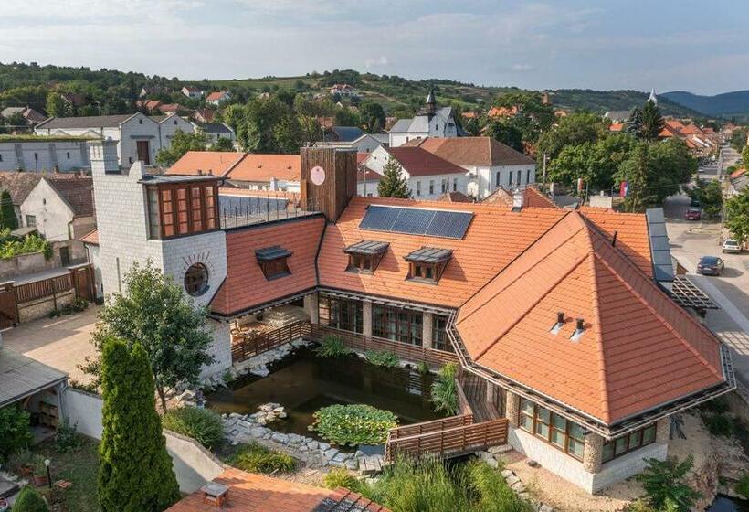 Bed and Breakfast Furmint Ház