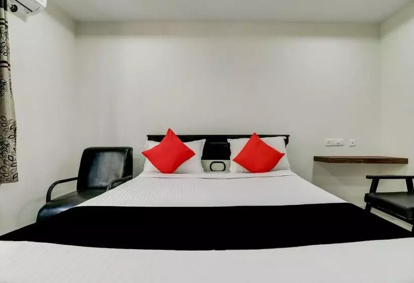 ホテル Capital O Vrisha Inn
