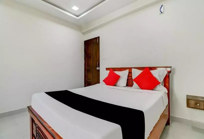 ホテル Capital O Vrisha Inn