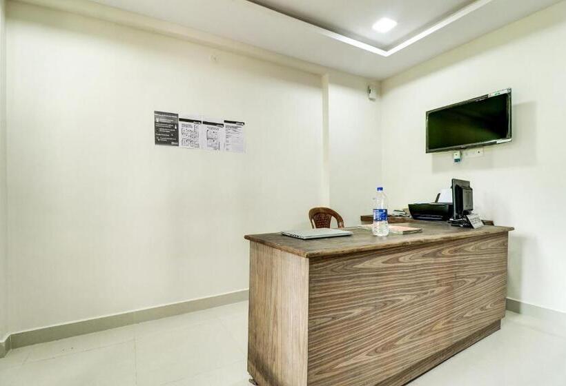 בית מלון כפרי Capital O Vrisha Inn