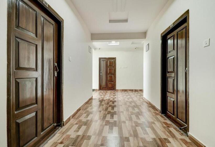 בית מלון כפרי Capital O Vrisha Inn