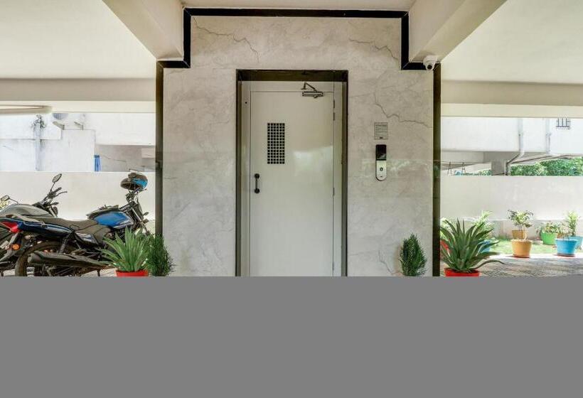 בית מלון כפרי Capital O Vrisha Inn